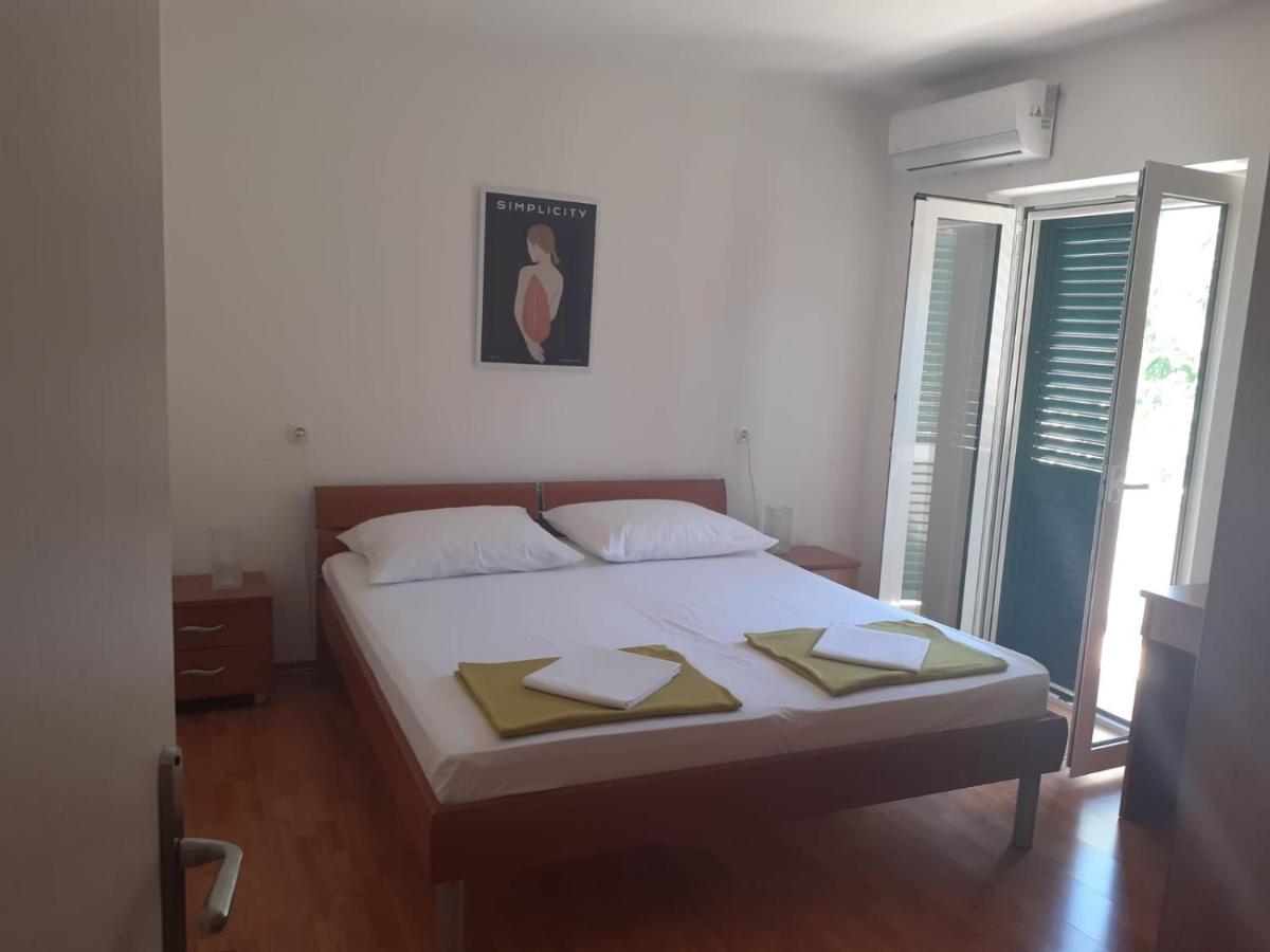 Apartments Ilicic ซูเปตาร์ ภายนอก รูปภาพ